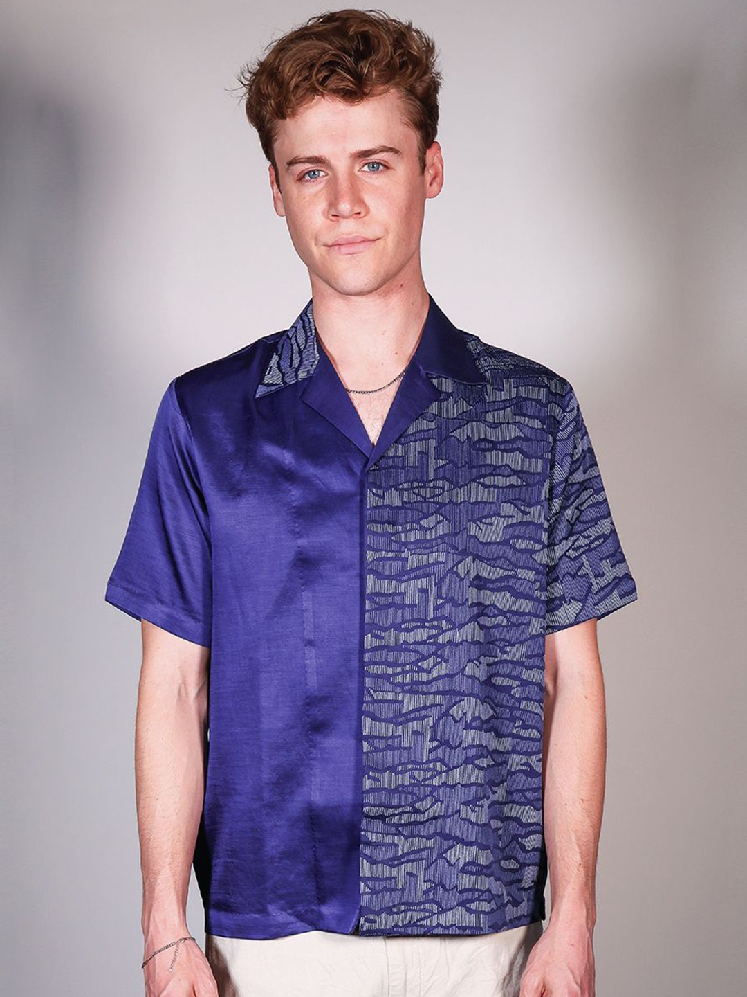 

Arya Giri Men Cuban Collar Solid Casual Shirt, Blue