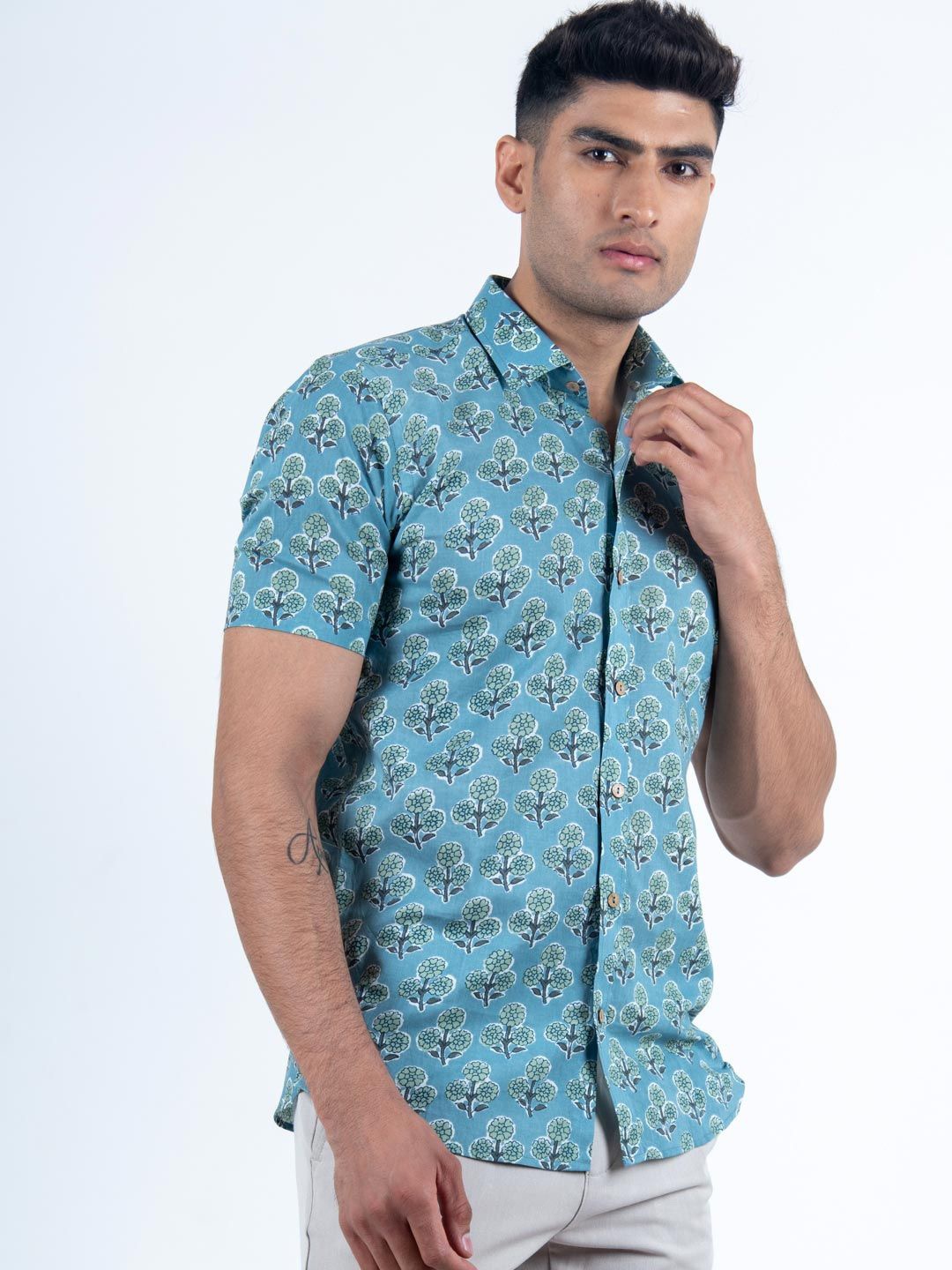 

Tistabene Men Standard Spread Collar Floral Printed Cotton Casual Shirt, Blue