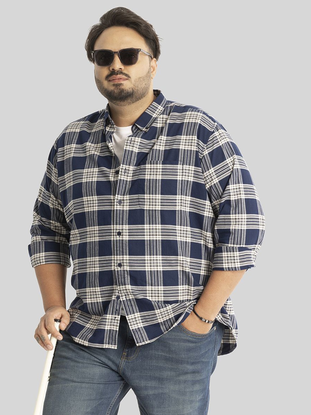 

Snitch Plus Size Men Relaxed Tartan Checks Opaque Checked Casual Shirt, Navy blue