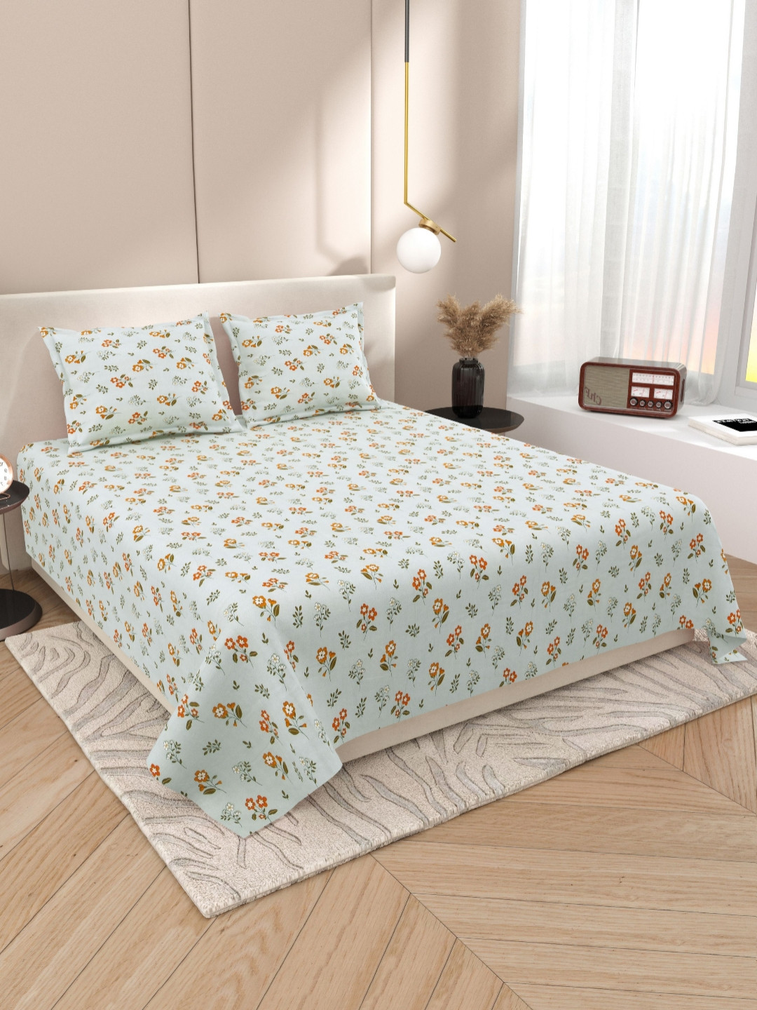 

DREAM WEAVERZ Green & Orange Floral 220 TC Cotton King Bedsheet With 2 Pillow Covers