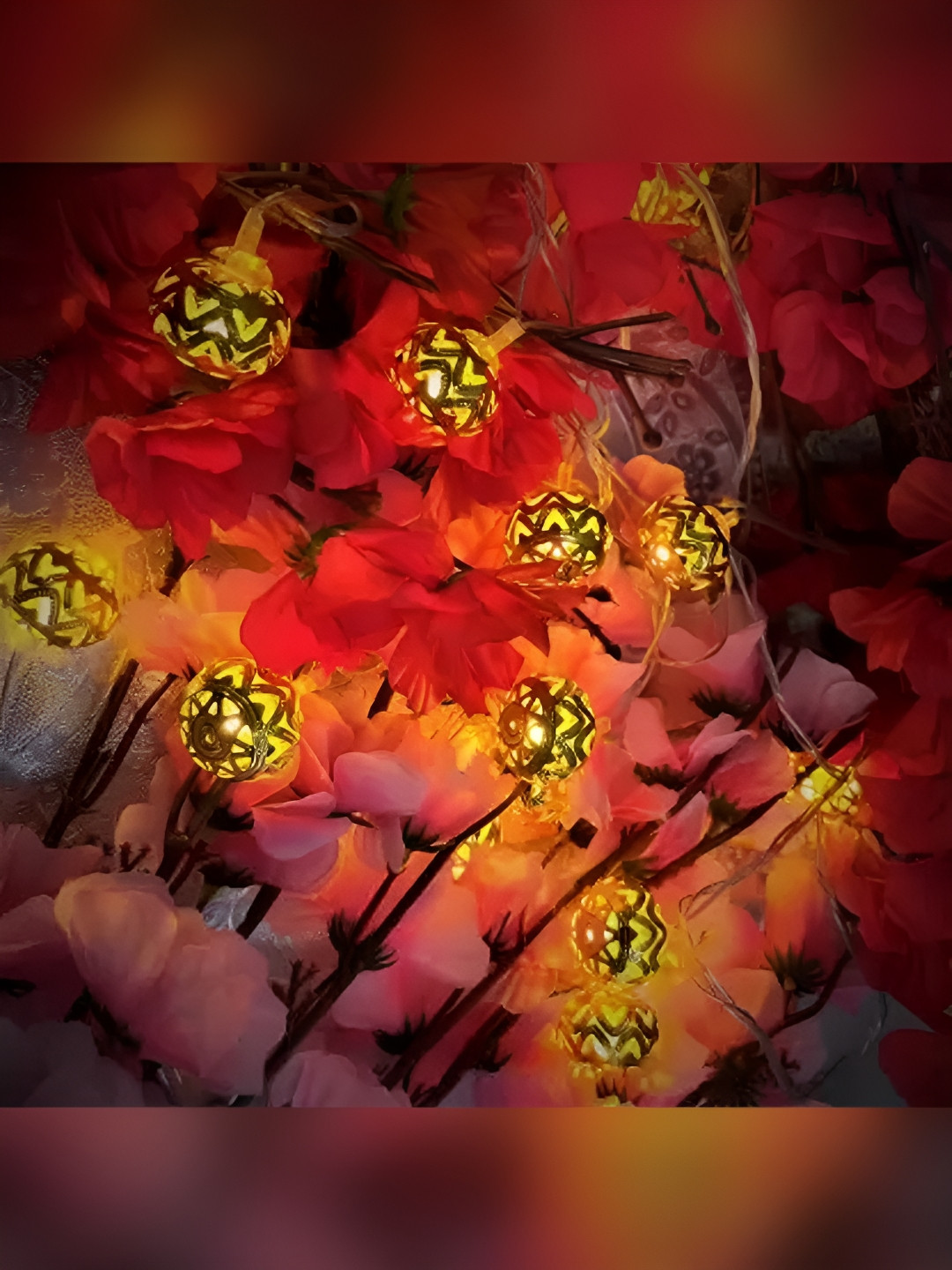 

Home Delight Yellow 16 LEDs Ball Shape String Lights