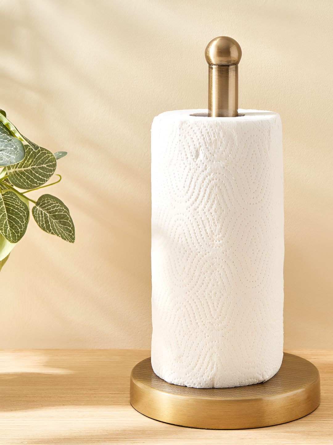 

Home Centre Mirage Frasco Gold Toned Textured Tissue Holder