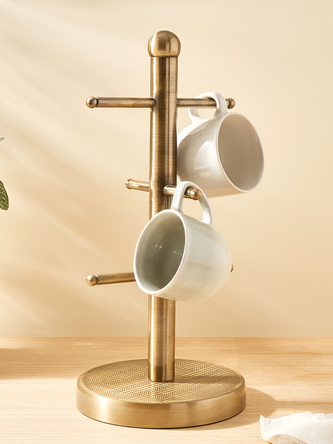 

Home Centre Mirage Frasco Aluminium Mug Holder, Gold