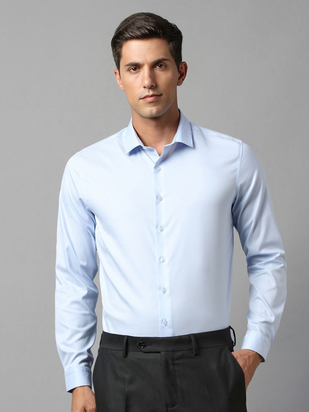 

Louis Philippe Men Spread Collar Textured Cotton Slim Fit Formal Shirt, Blue