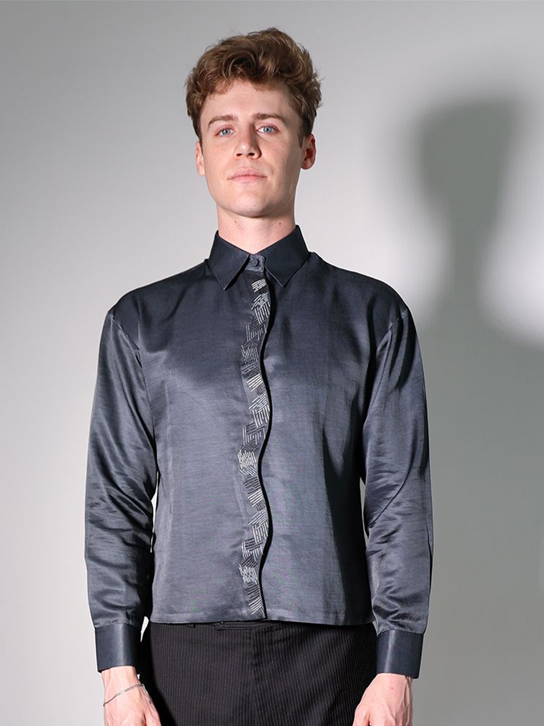 

Arya Giri Men Spread Collar Solid Casual Shirt, Charcoal