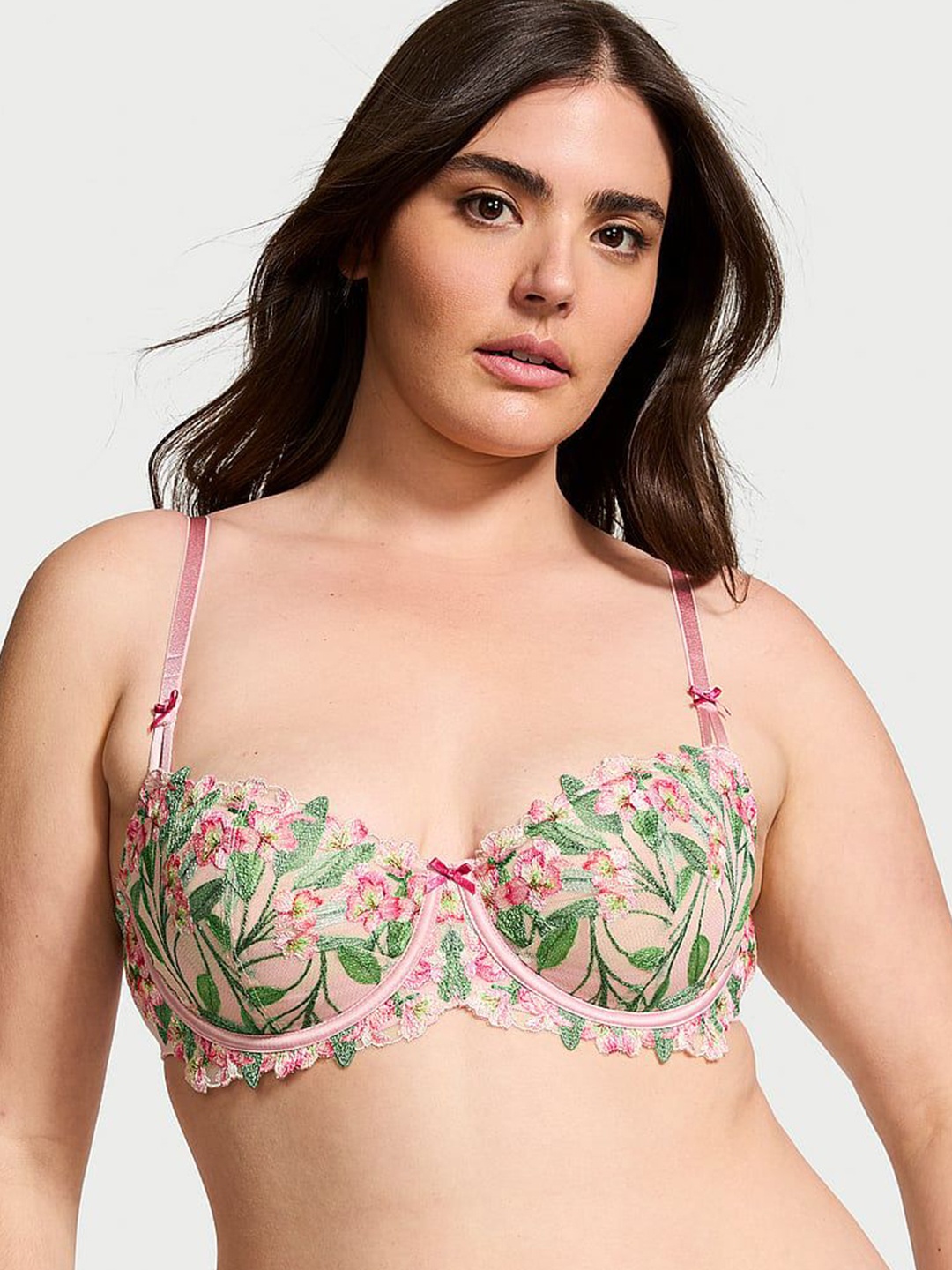 

Victoria's Secret Floral Bra Medium Coverage Underwired, Beige