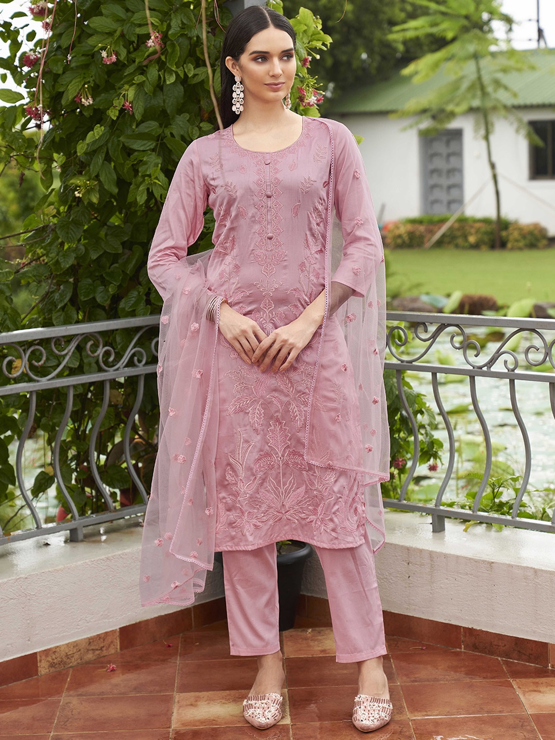 

Tikhi Imli Floral Embroidered Straight Kurta with Trousers & Dupatta, Peach