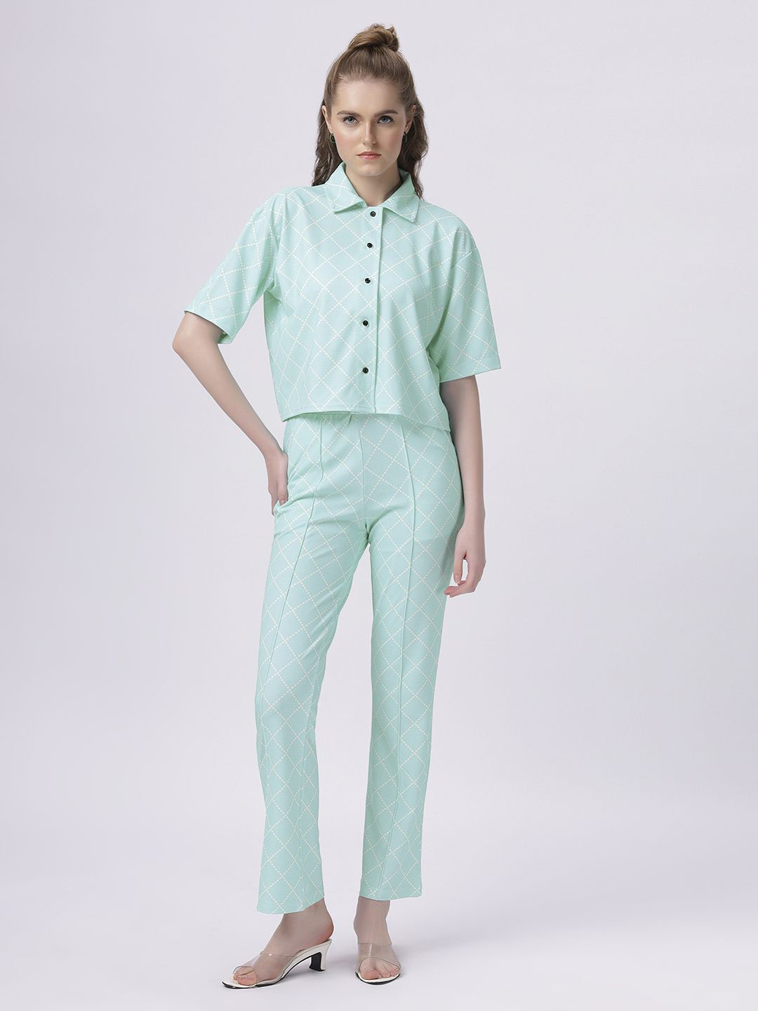 

BABA YAGA Printed Drop Shoulder Sleeves Shirt With Trousers, Sea green