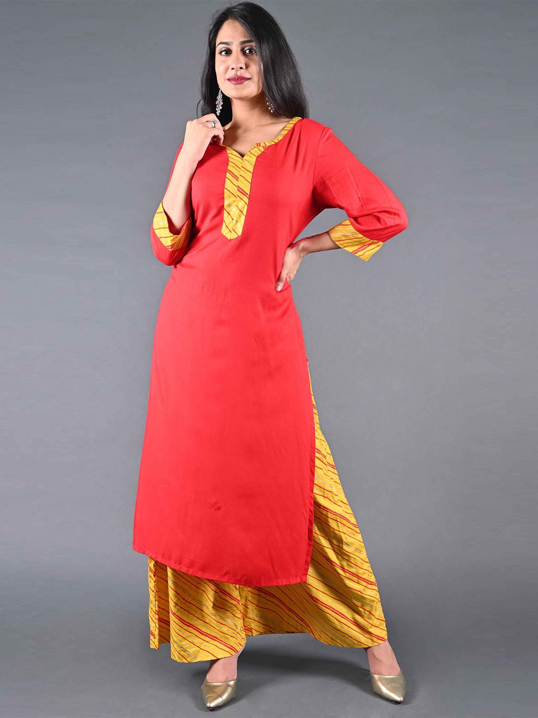 

Sajke Notch Neck Printed Straight Kurta with Palazzos, Red