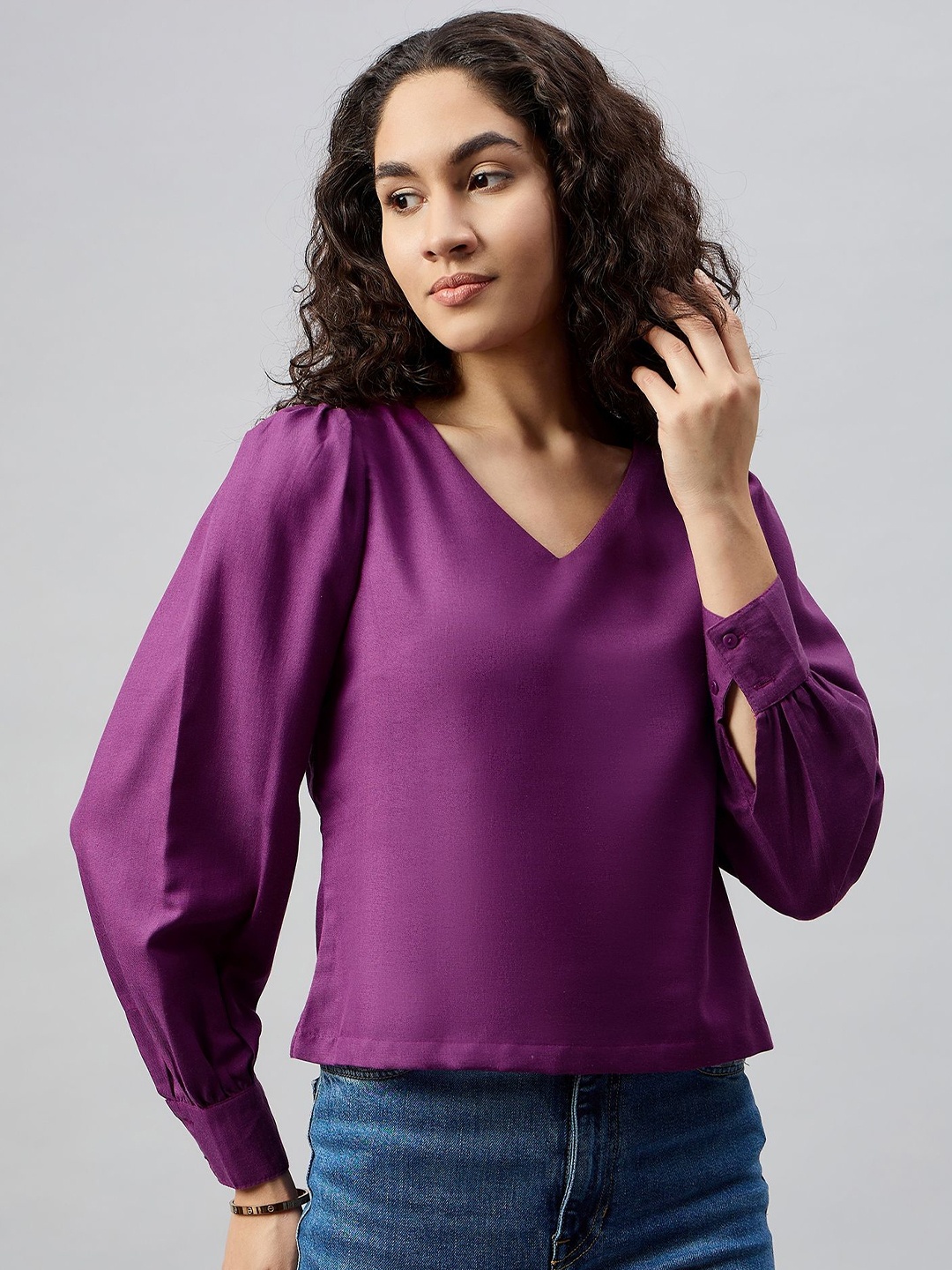 

Deewa Women Solid V-Neck Top, Purple