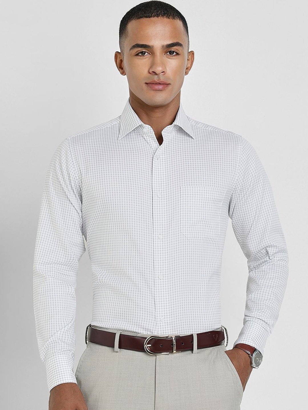 

Allen Solly Sport Men Spread Collar Striped Cotton Formal Shirt, White