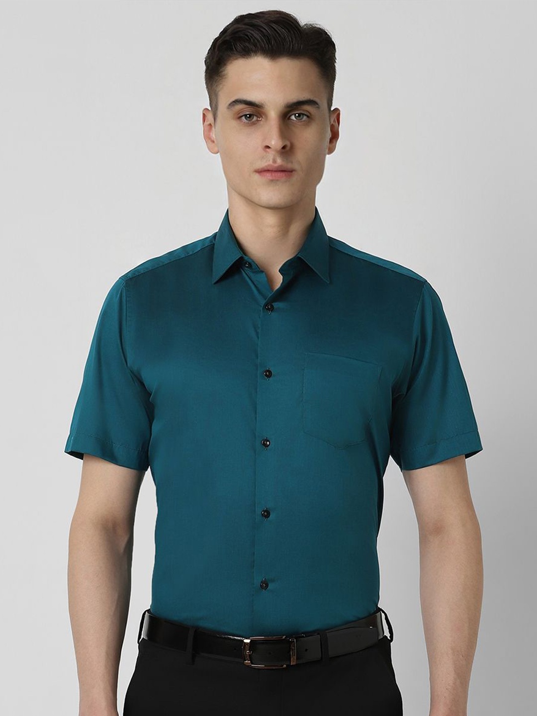 

Van Heusen Men Spread Collar Solid Cotton Party Shirt, Green