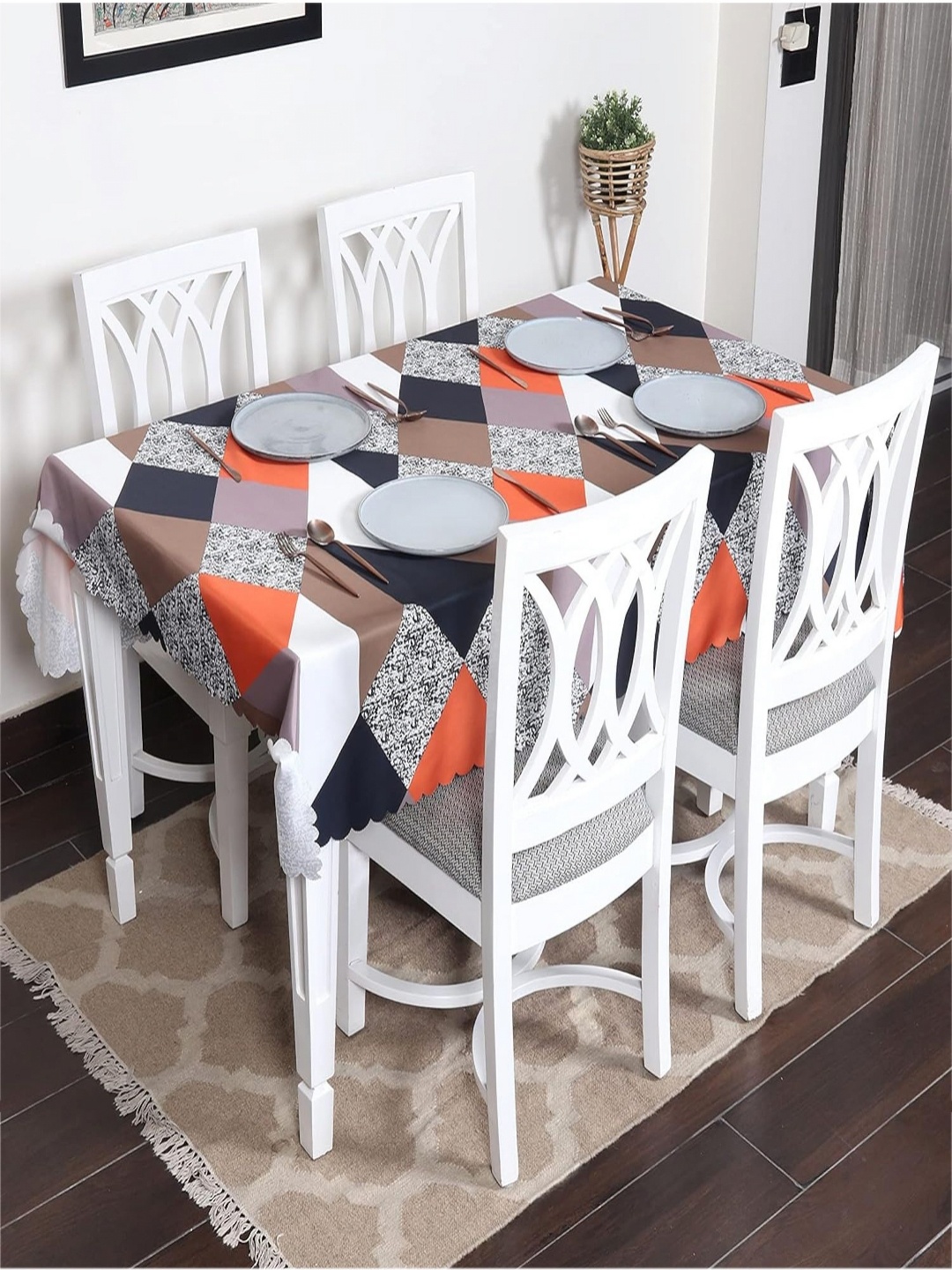 

HOUSE OF QUIRK White Geometric Printed Waterproof 6-Seater Table Cover