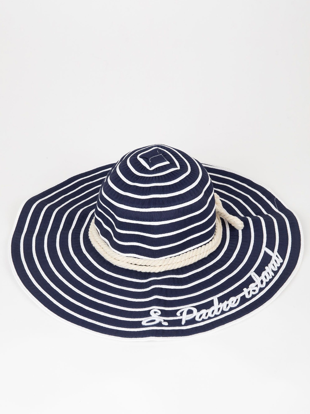 

DeFacto Women Embroidered Caps, Na