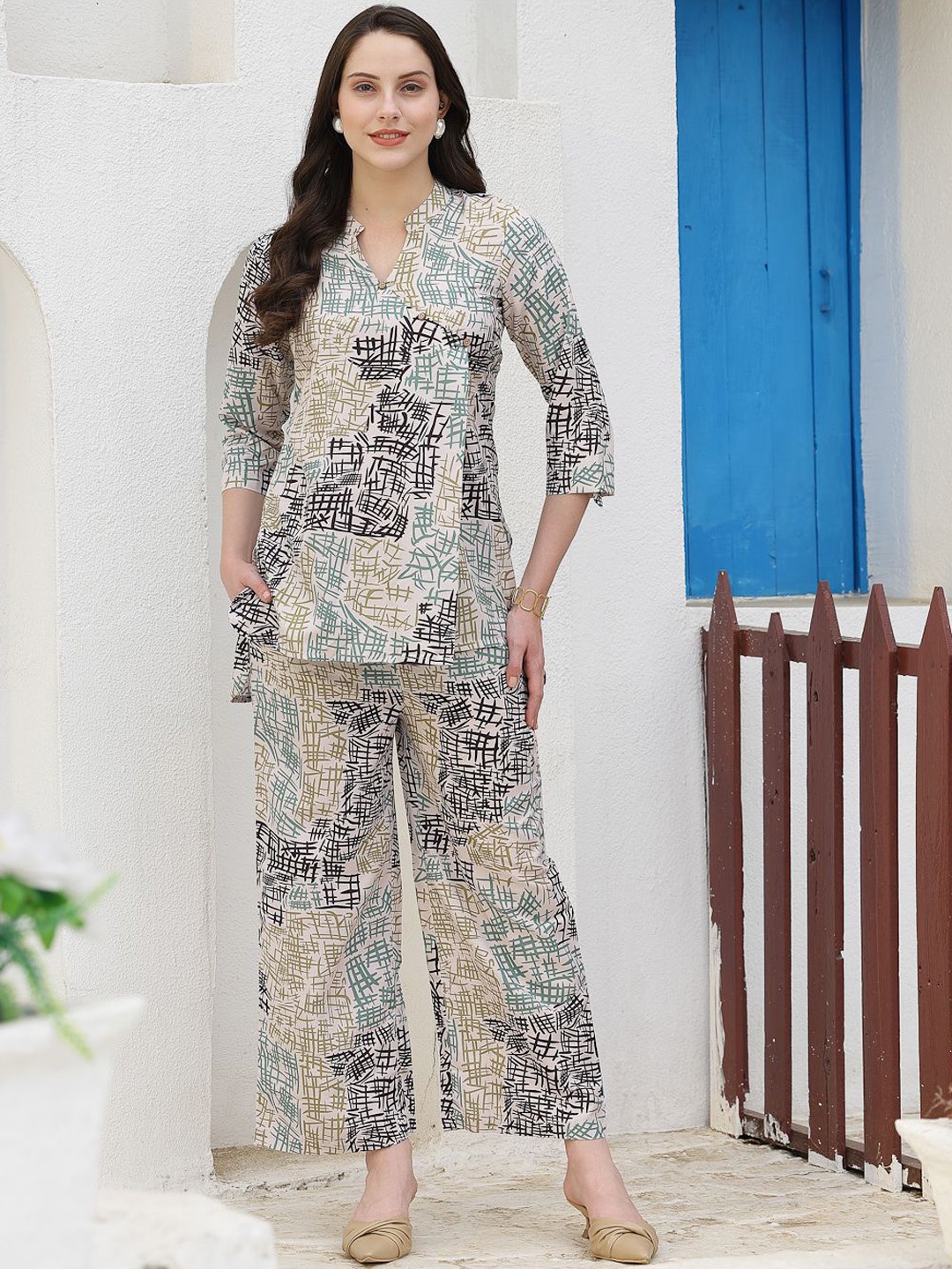 

KALINI Printed Top with Trousers, Cream