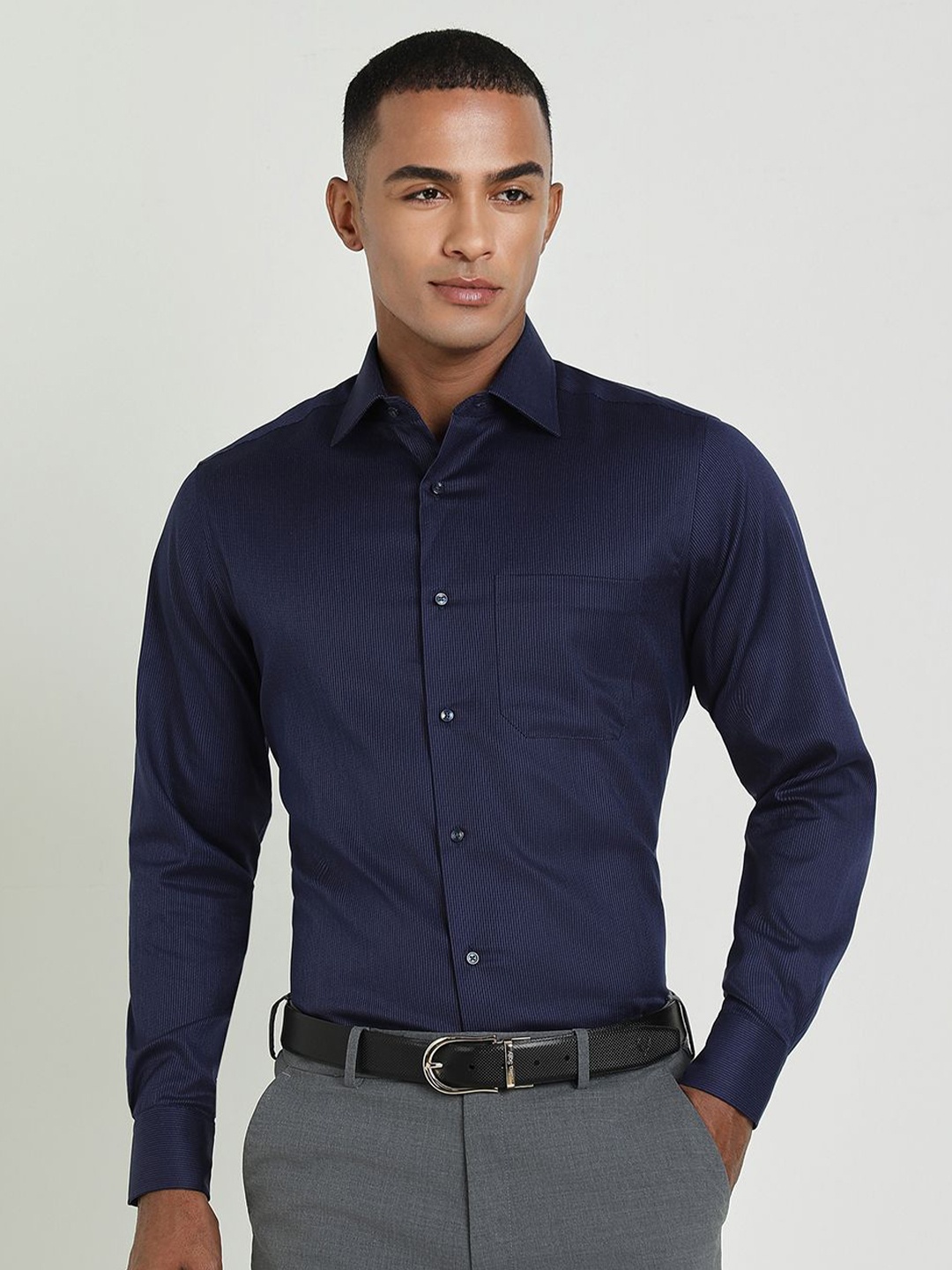 

Allen Solly Sport Men Spread Collar Micro Ditsy Printed Cotton Formal Shirt, Navy blue