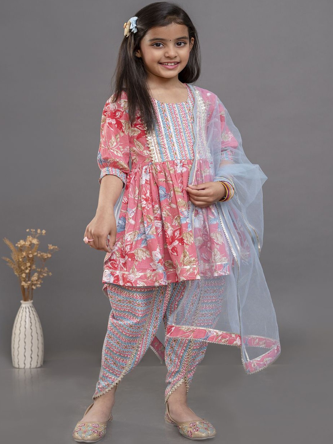 

BAESD Girls Floral Printed Regular Gotta Patti Pure Cotton Kurta with Dhoti Pants & With Dupatta, Pink