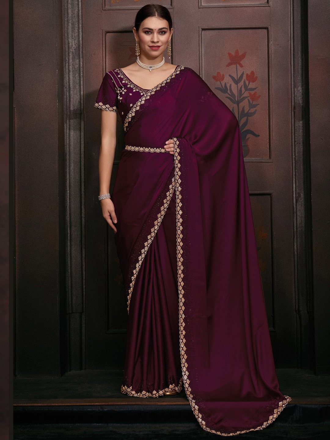 

Anouk Beads and Stones Solid Saree, Magenta