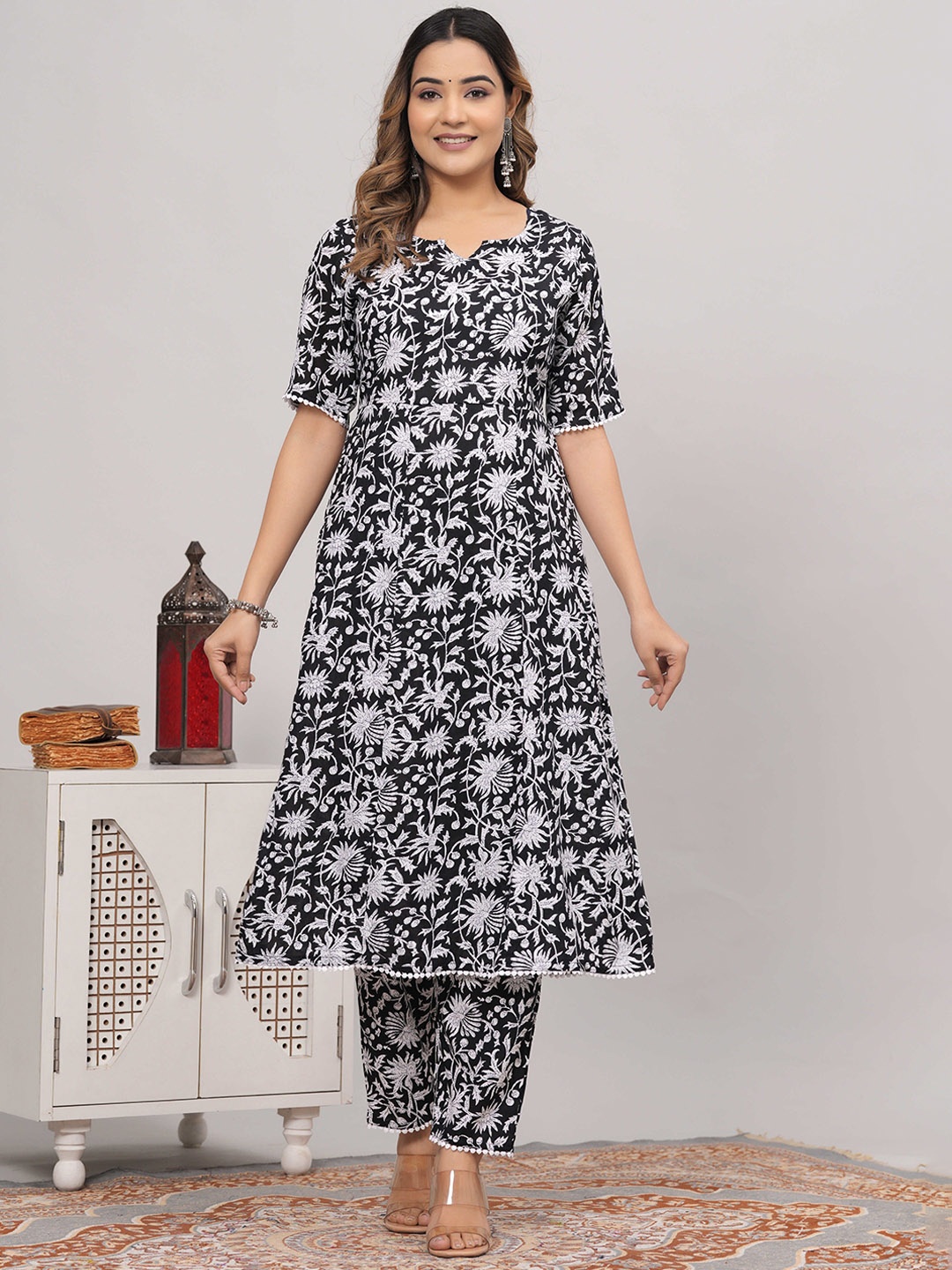 

Parth Fab Floral Printed A-Line Kurta with Palazzos, Black