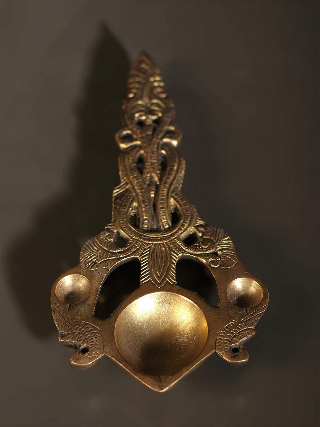 

Exotic India Gold-Toned Brass Aarti Diya With Handle