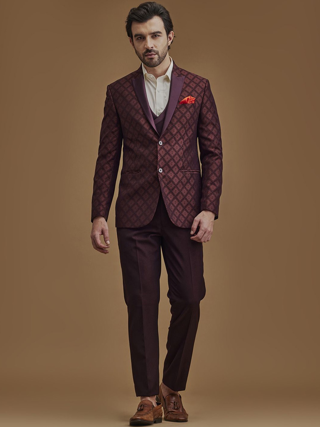 

Neumen Single-Breasted Five-Piece Suit, Burgundy