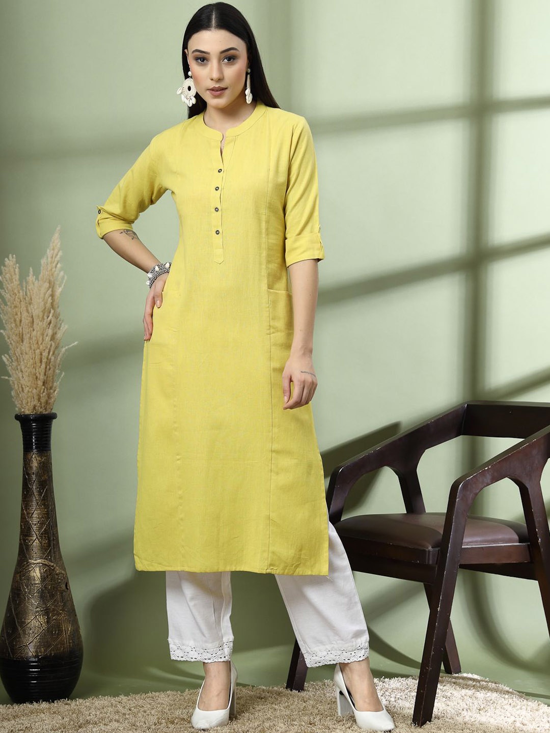 

Pistaa Mandarin Collar Cotton Straight Kurta, Yellow