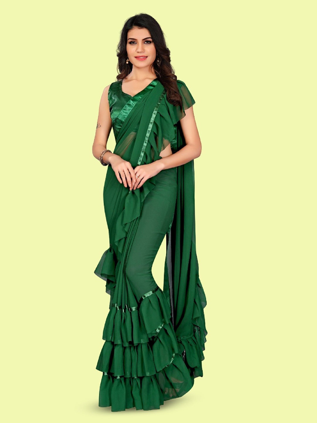 

Aika Pure Georgette solid Saree with blouse piece, Green
