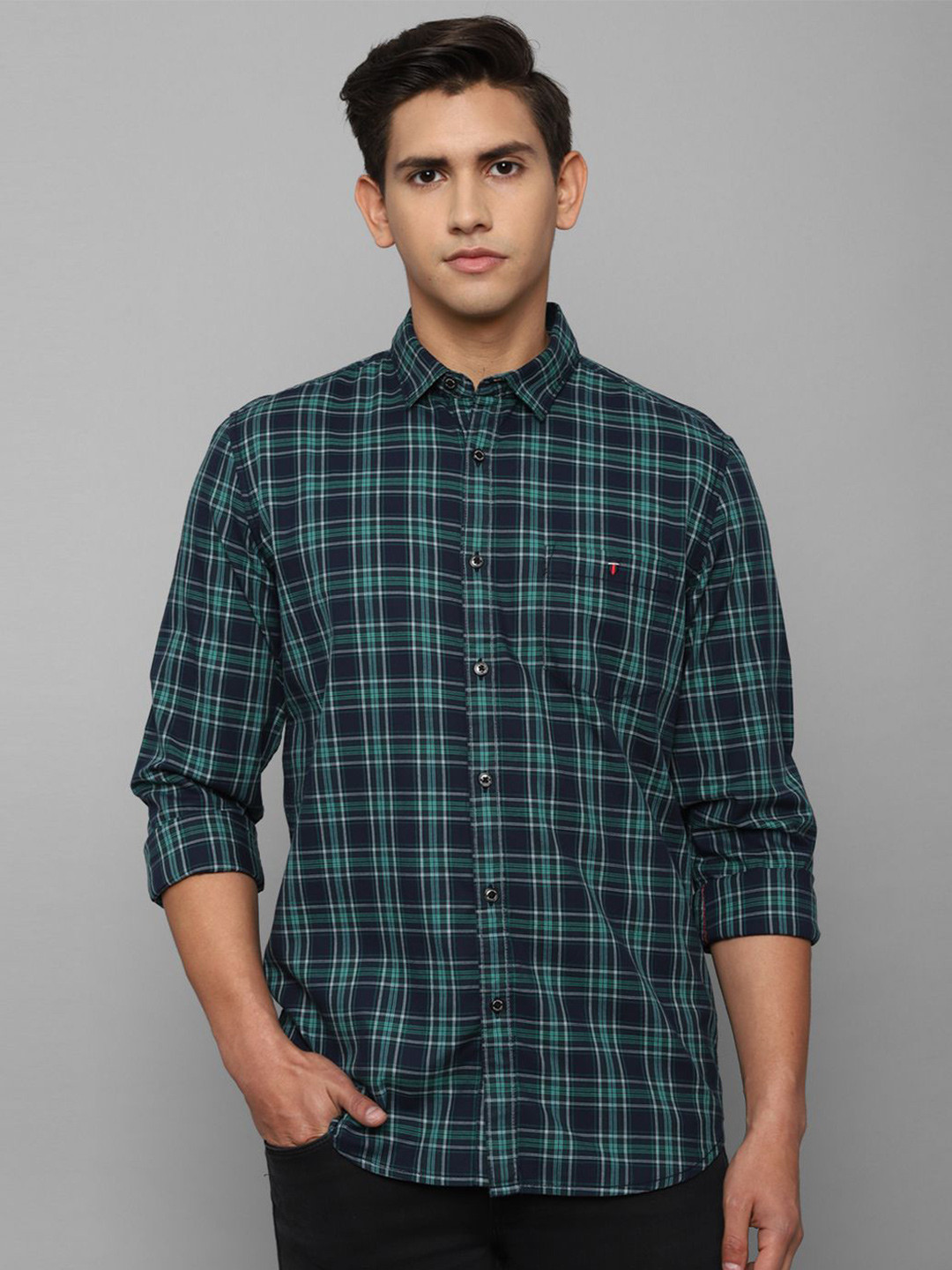 

Louis Philippe Jeans Men Spread Collar Tartan Checked Cotton Slim Fit Casual Shirt, Navy blue