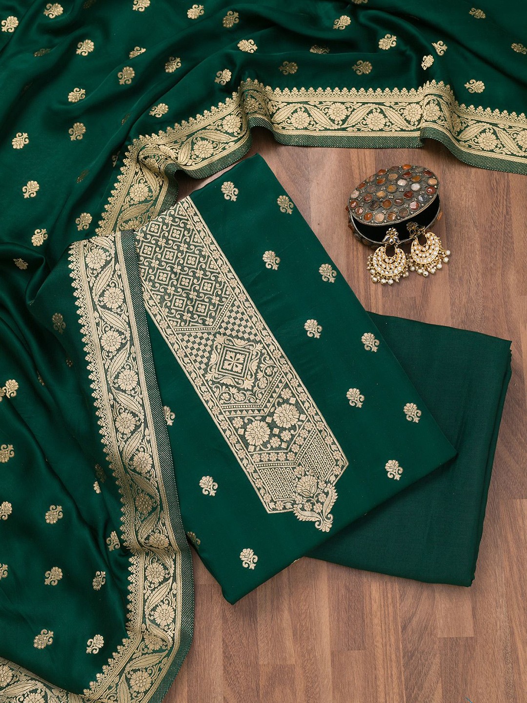 

Koskii Floral Woven Design Unstitched Dress Material, Green