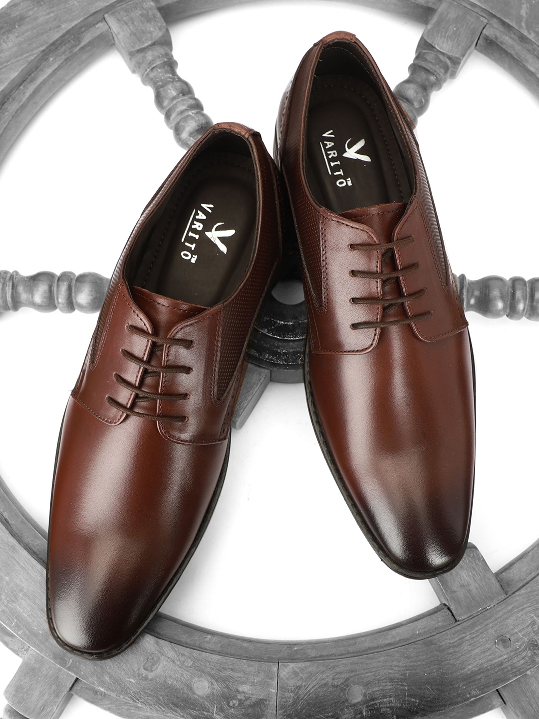 

Varito Men Lace-Ups Leather Formal Derbys, Brown