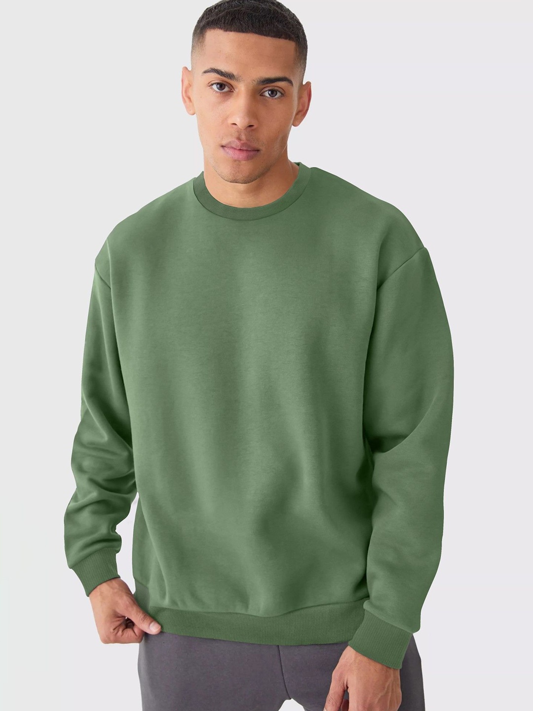 

Maniac Men Solid Knitted Sweatshirt, Green