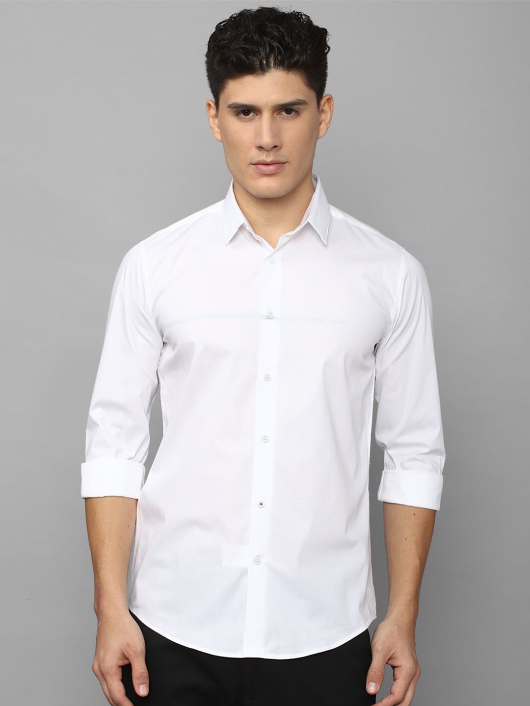 

Louis Philippe Sport Men Spread Collar Solid Cotton Slim Fit Casual Shirt, White