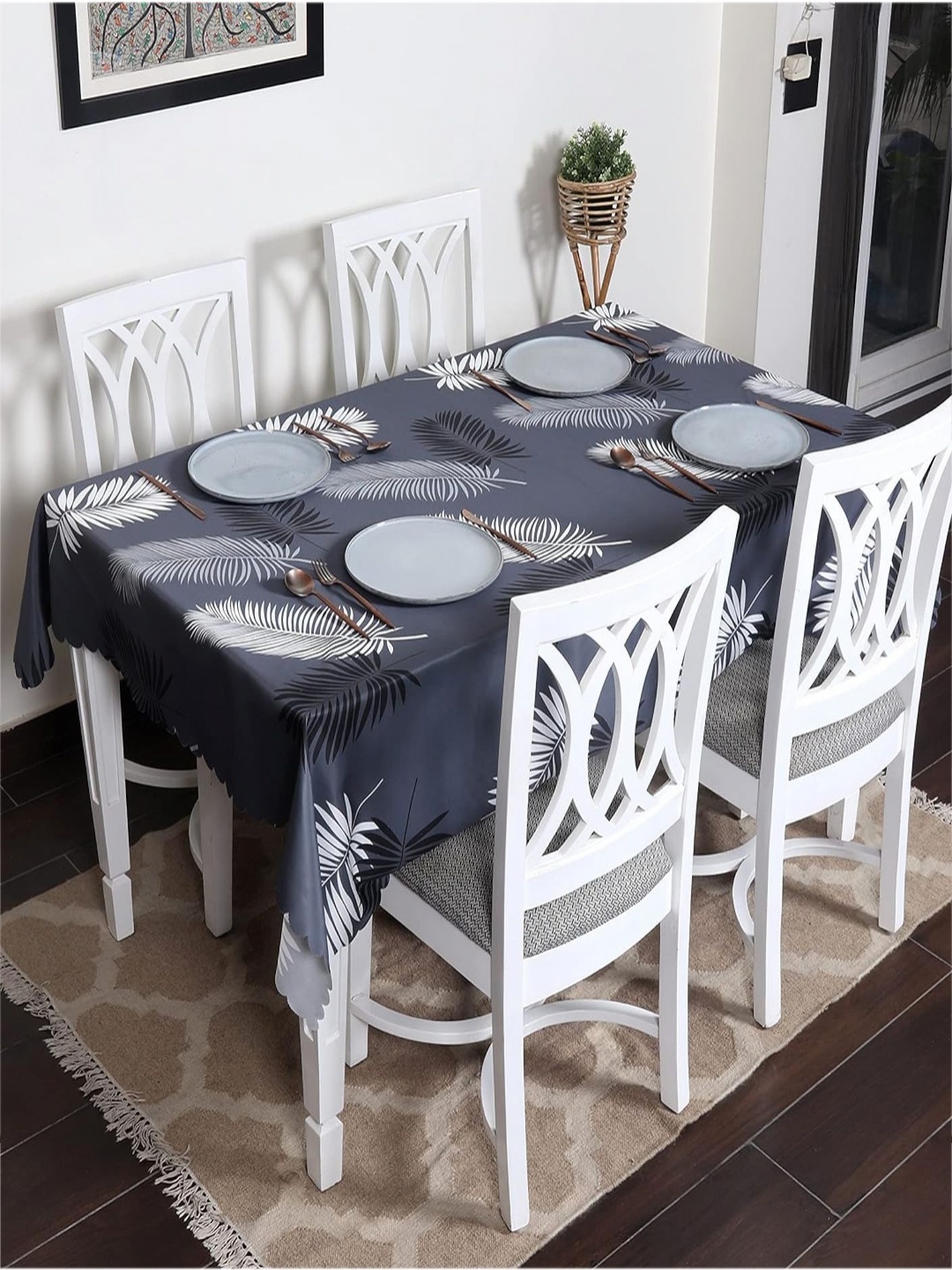 

HOUSE OF QUIRK Grey & White Floral Printed Waterproof 6-Seater Table Cover