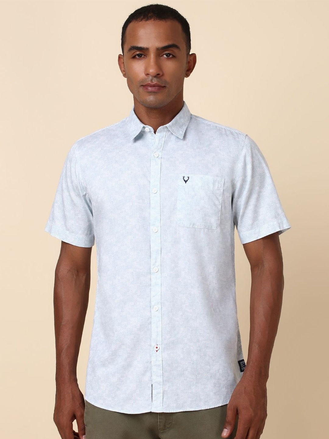 

Allen Solly Men Spread Collar Abstract Printed Cotton Casual Shirt, Blue