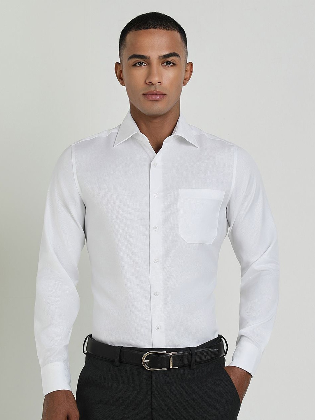 

Allen Solly Sport Men Spread Collar Solid Cotton Slim Fit Formal Shirt, White