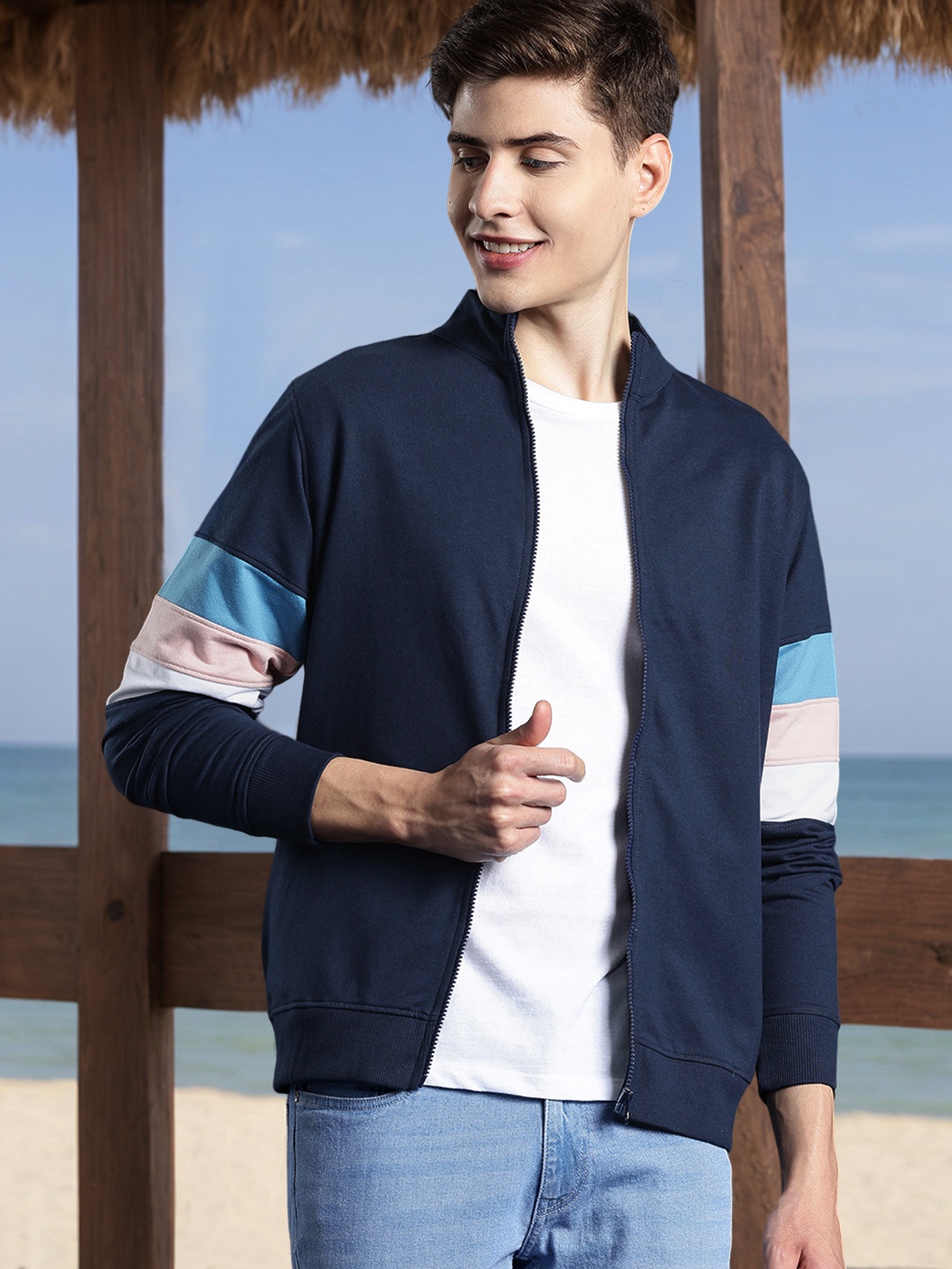 

Mast & Harbour Men Solid Sweatshirt, Navy blue