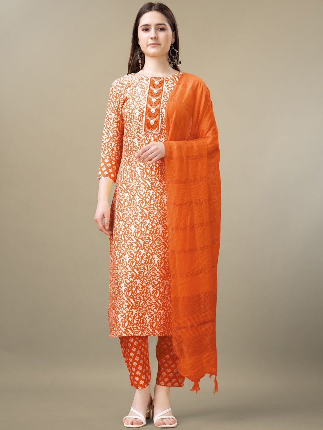 

WILNERCROWN Floral Printed Thread Work Straight Kurta with Trousers & Dupatta, Orange