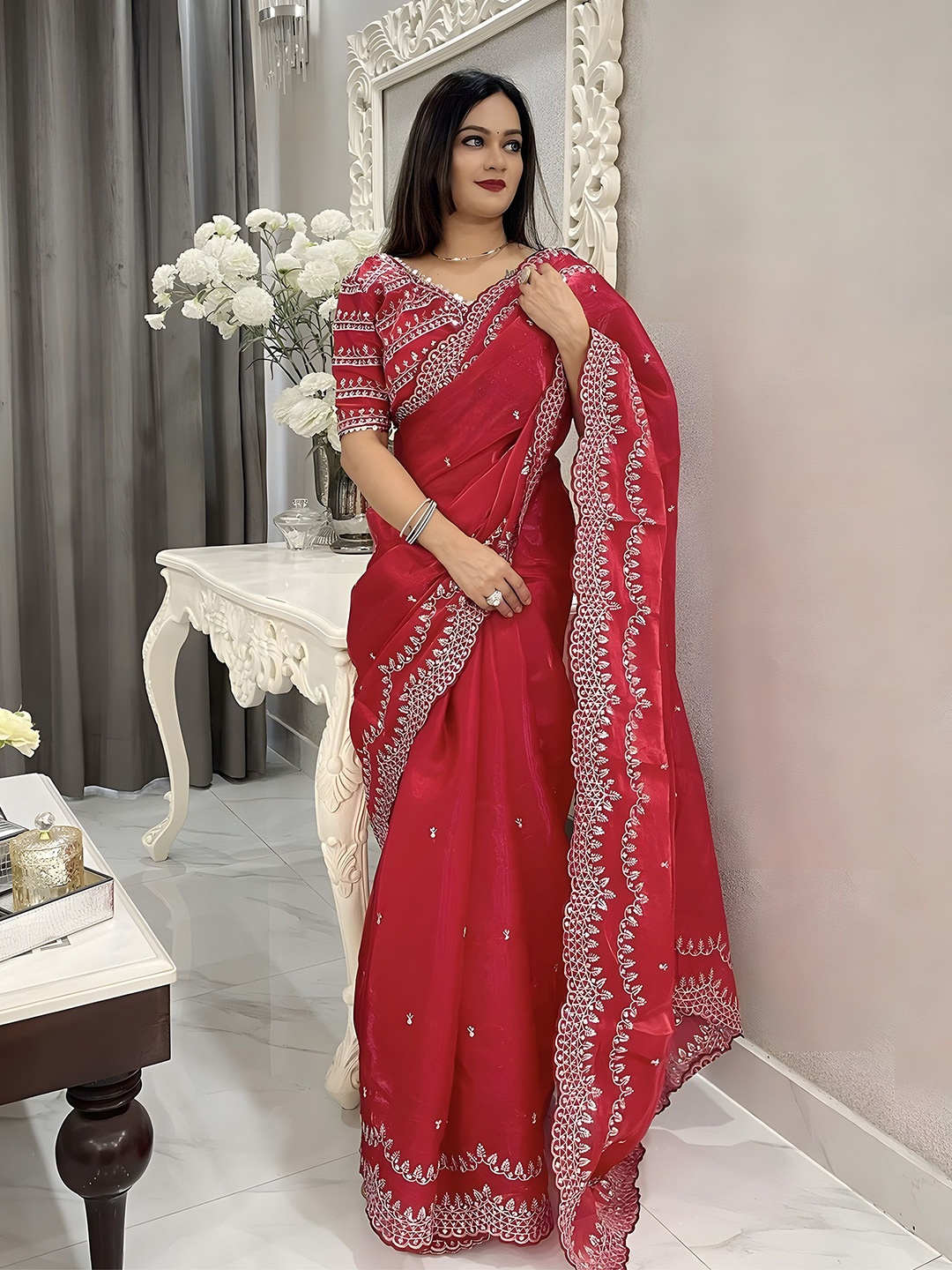 

Anouk Floral Embroidered Saree, Red