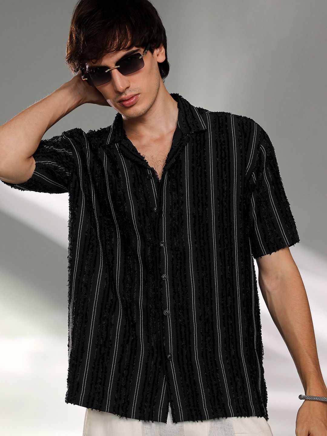 

Campus Sutra Men Comfort Spread Collar Striped Cotton Oversized Casual Shirt, Black