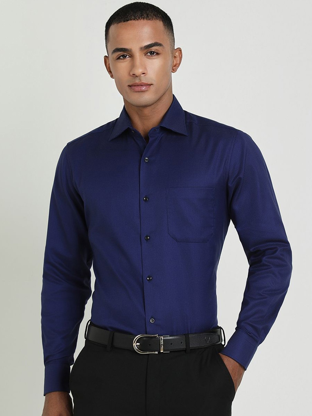 

Allen Solly Sport Men Spread Collar Solid Cotton Formal Shirt, Navy blue