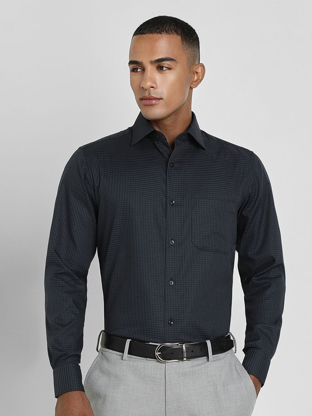 

Allen Solly Sport Men Spread Collar Solid Cotton Formal Shirt, Navy blue