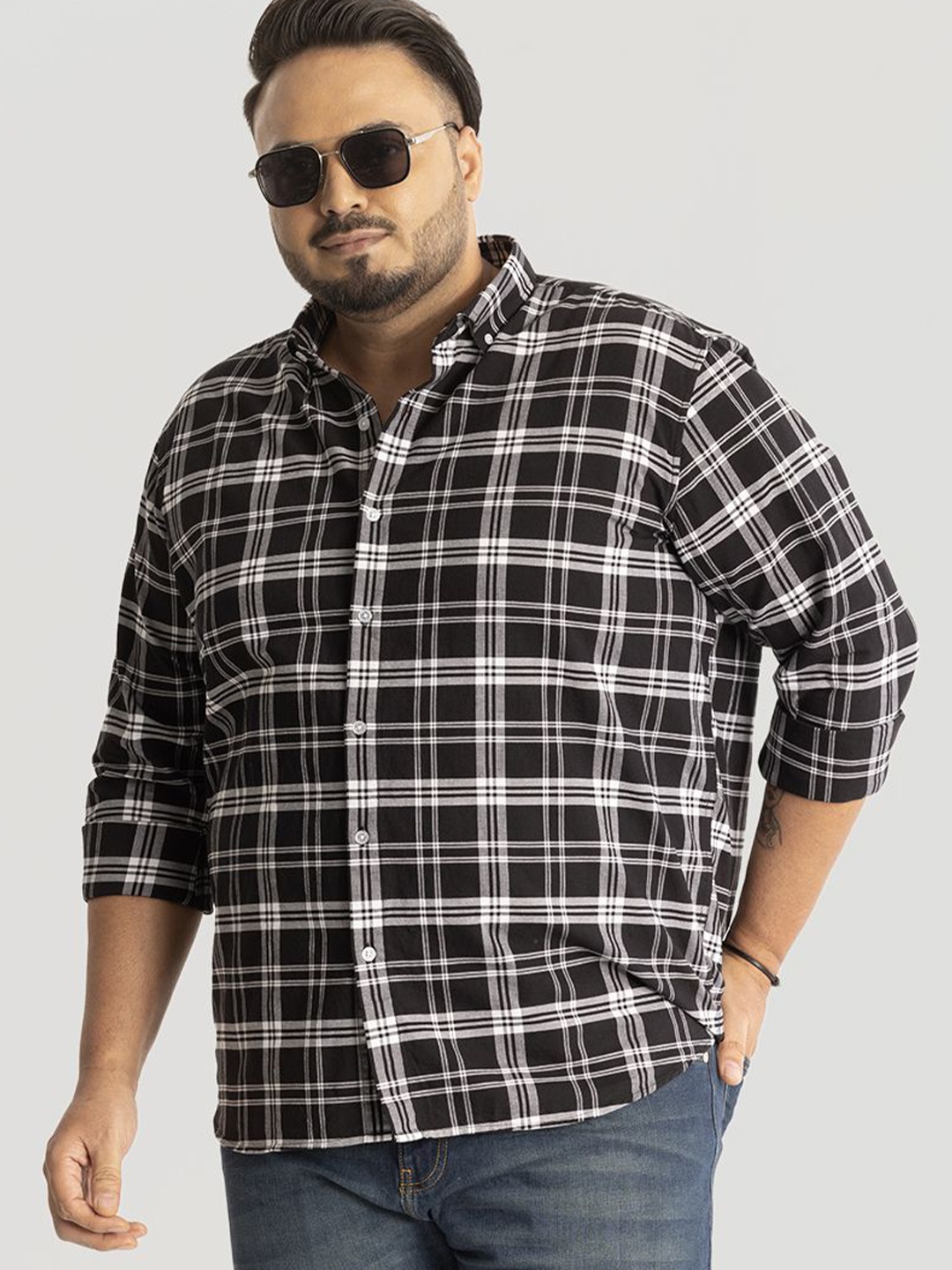 

Snitch Men Plus Size Classic Button-Down Collar Tartan Checked Cotton Casual Shirt, Black