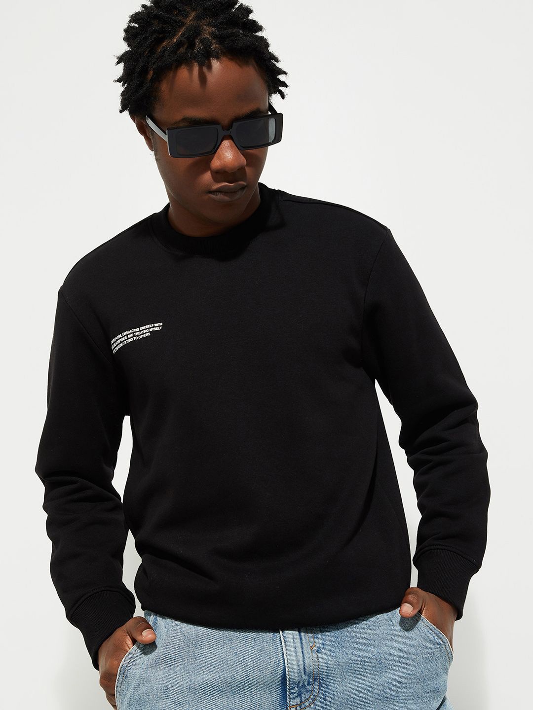 

max URB_N Men Placement Printed Sweatshirt, Black