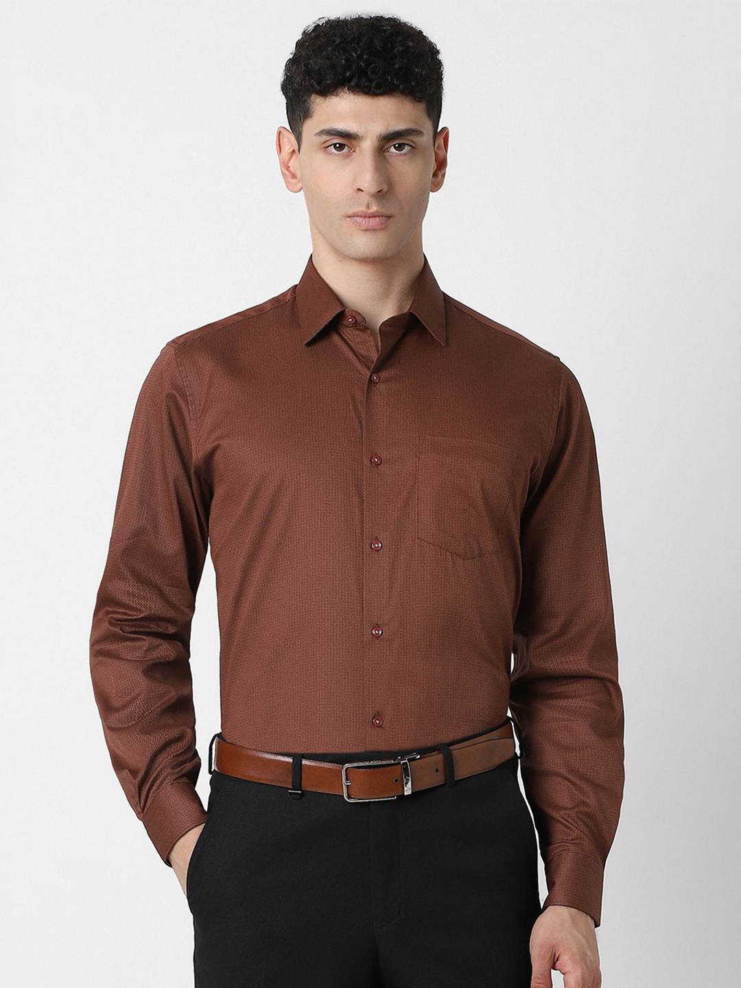 

Van Heusen Men Spread Collar Micro Ditsy Printed Cotton Party Shirt, Brown