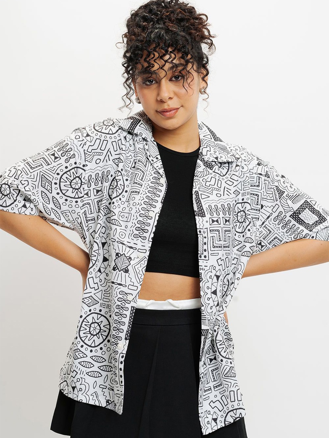 

FREAKINS Women Classic Cuban Collar Abstract Printed Casual Shirt, White