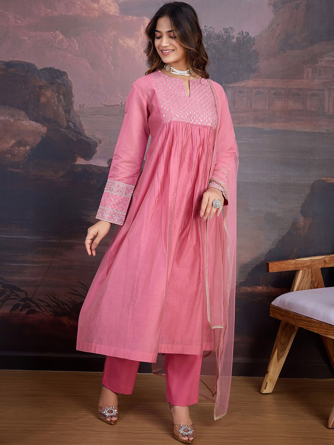 

House of Pataudi Embroidered Kurta With Dupatta, Pink