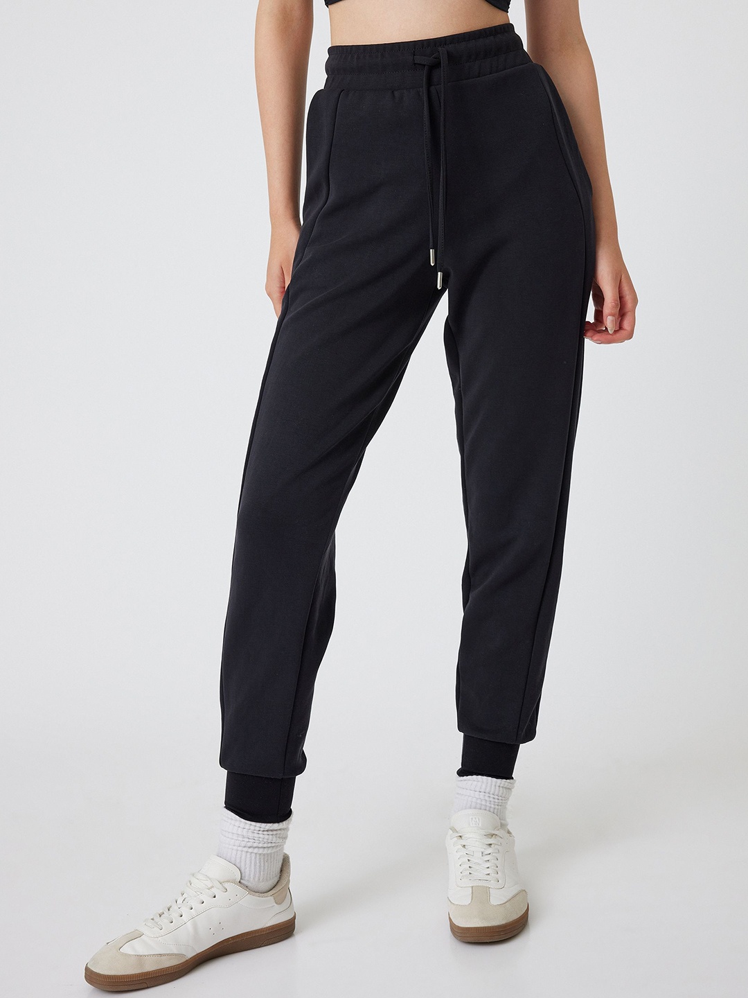

Koton Women Solid Comfort Fit Mid-Rise Joggers, Black