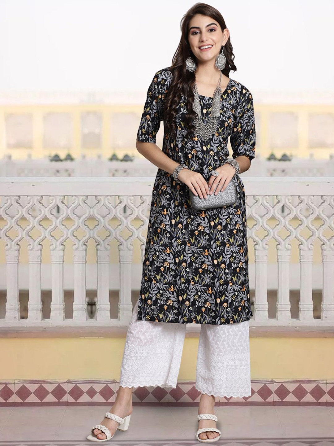

7Threads Floral Printed Round Neck Crepe Straight Kurta, Black