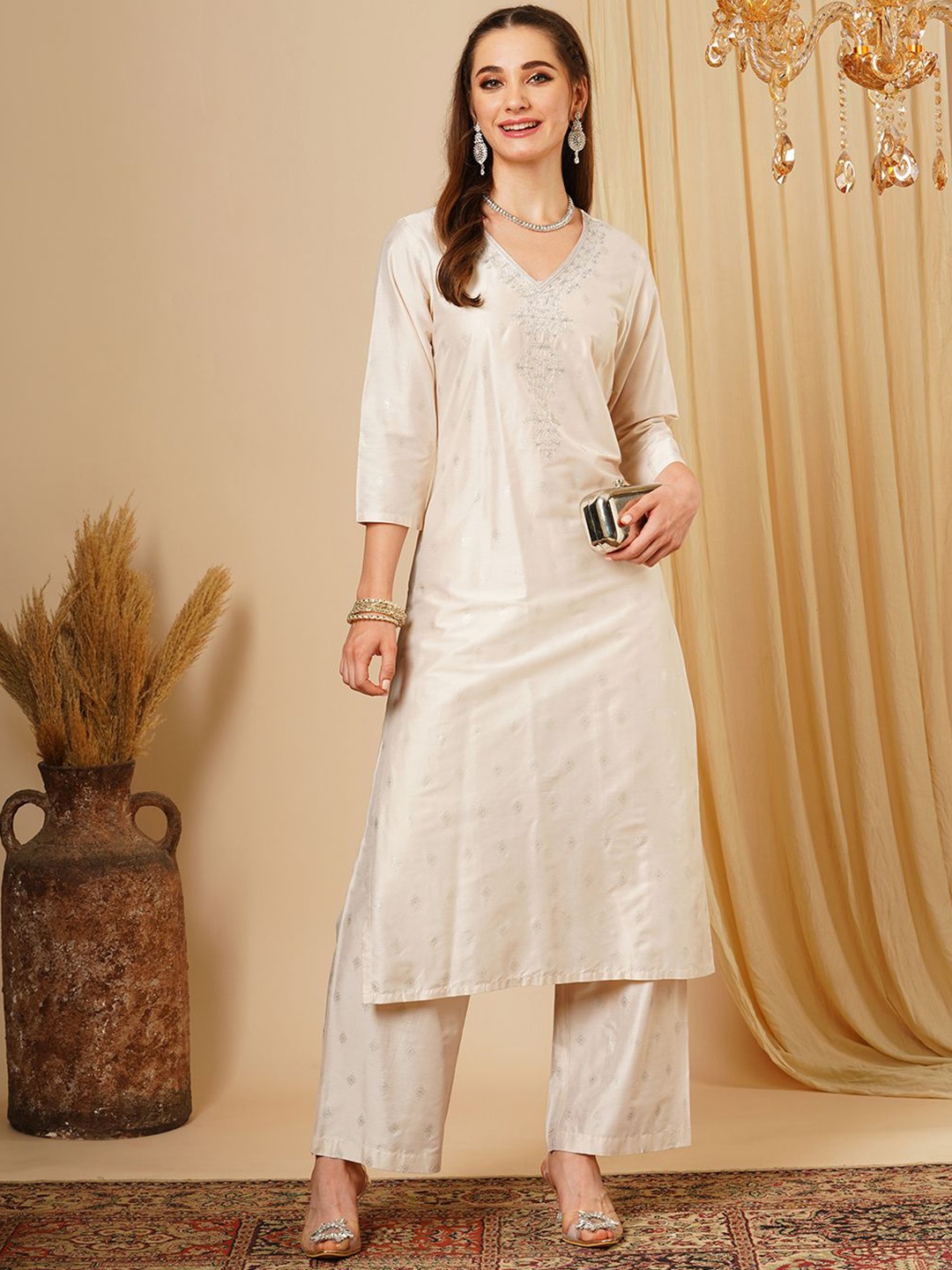 

Globus Ethnic Motifs Printed Sequinned Straight Kurta with Palazzos, Taupe