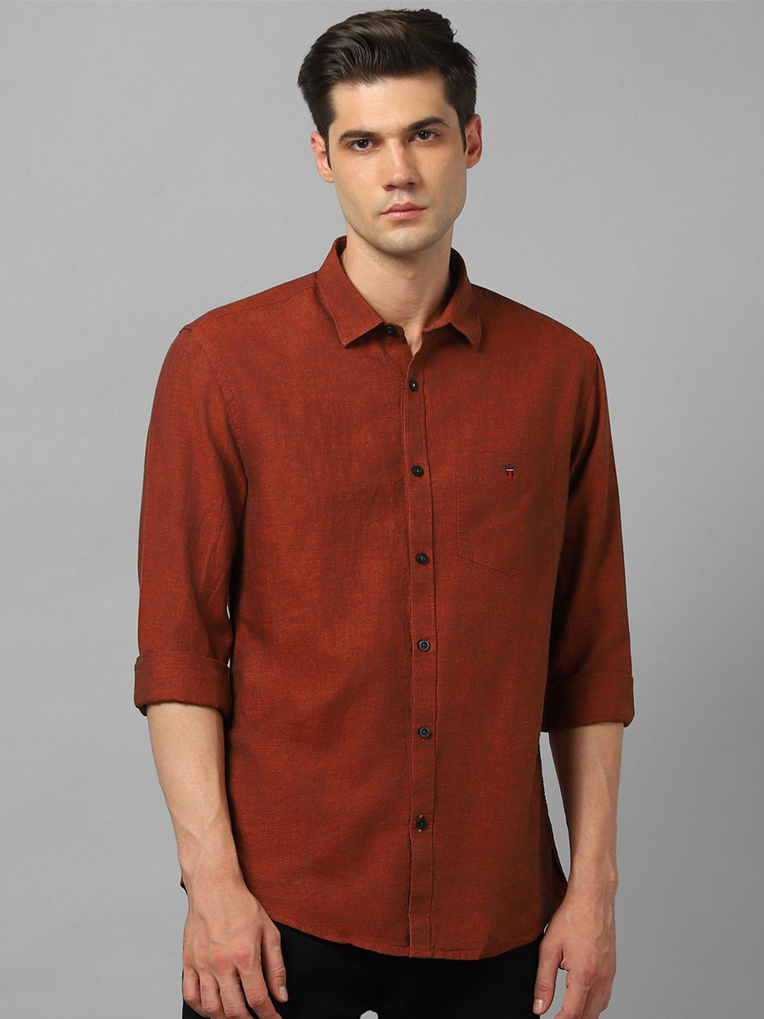 

Louis Philippe Sport Men Spread Collar Solid Cotton Slim Fit Casual Shirt, Maroon